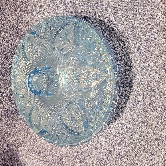 Vintage KIG Indonesian Blue Glass Candy Dish w/ lid and footed bottom. No flaws - Picture 3 of 7